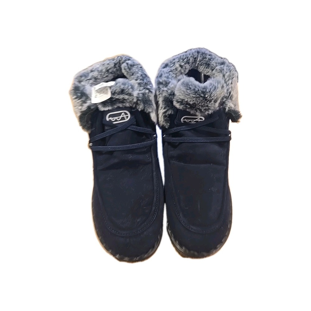 plush-lined, Black suede moccasin-style boots Size 10.5